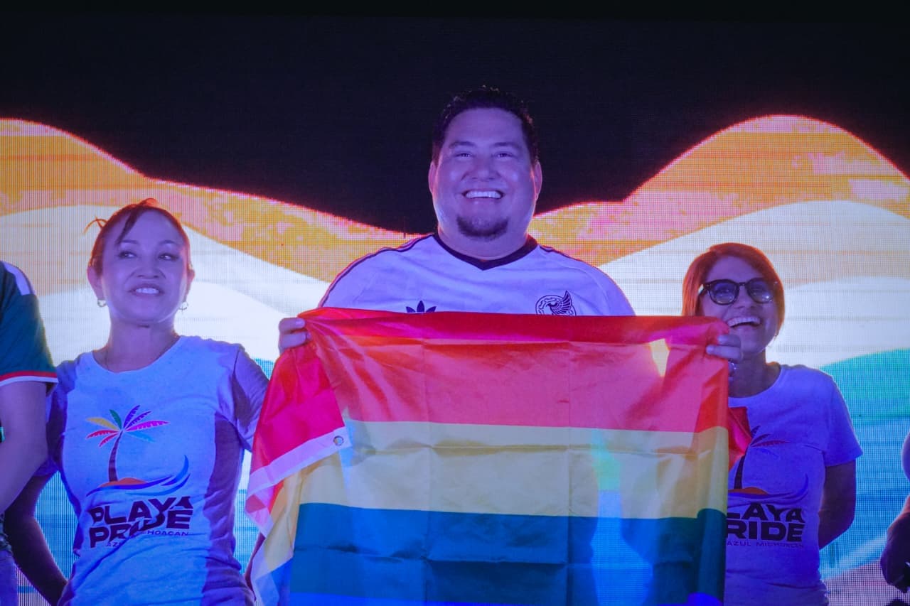 Imagen 6 de Cientos Disfrutan de la 5ta. Edición de Playa Pride.