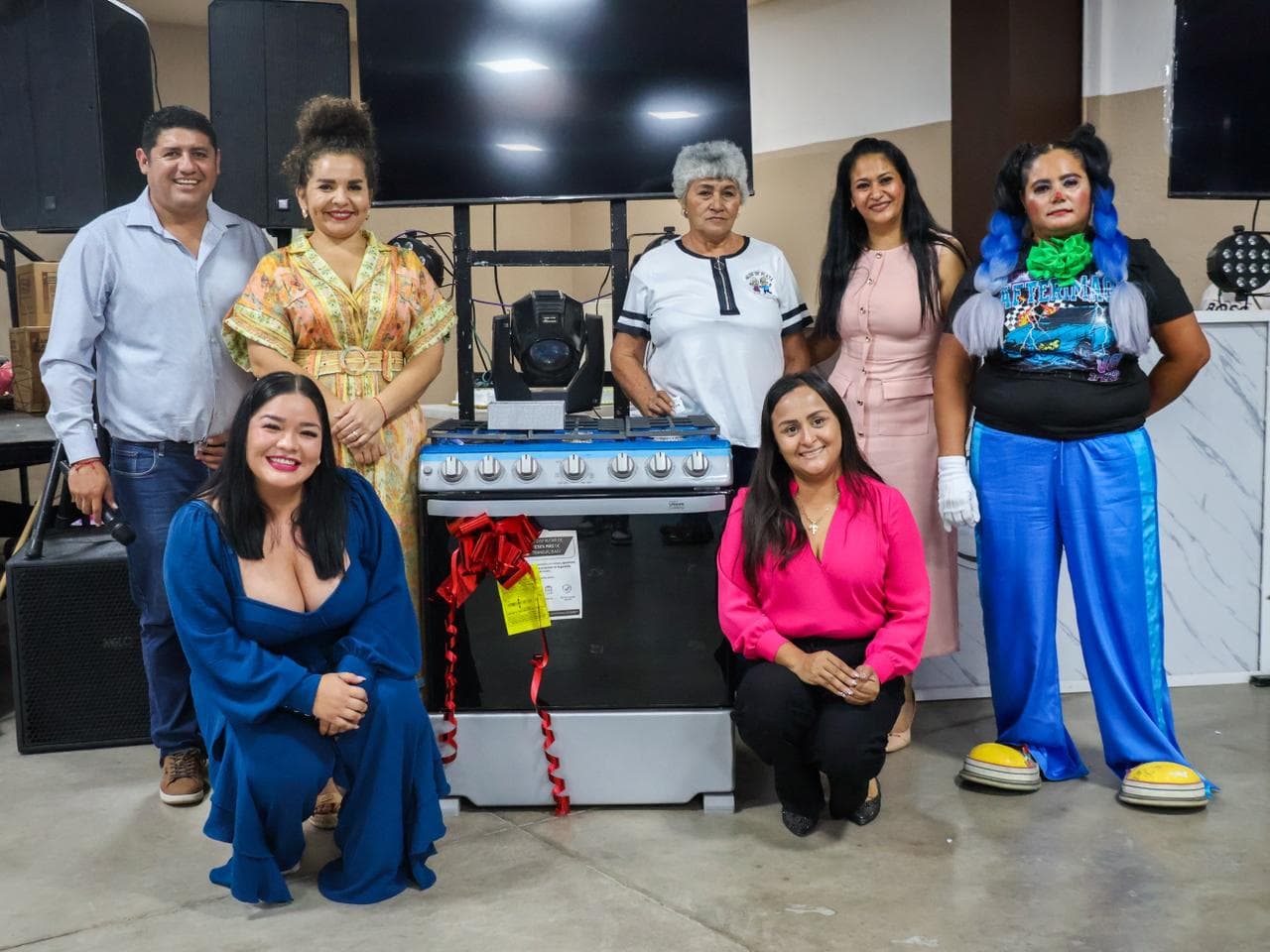 Imagen 4 de ¡Con Magno Festejo, DIF Municipal Celebra a Adultos Mayores!