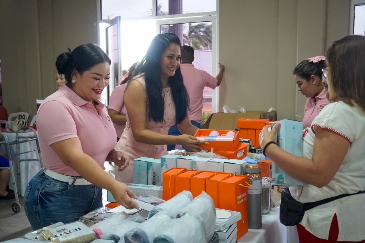 Imagen 9 de ¡Con Magno Festejo, DIF Municipal Celebra a Adultos Mayores!